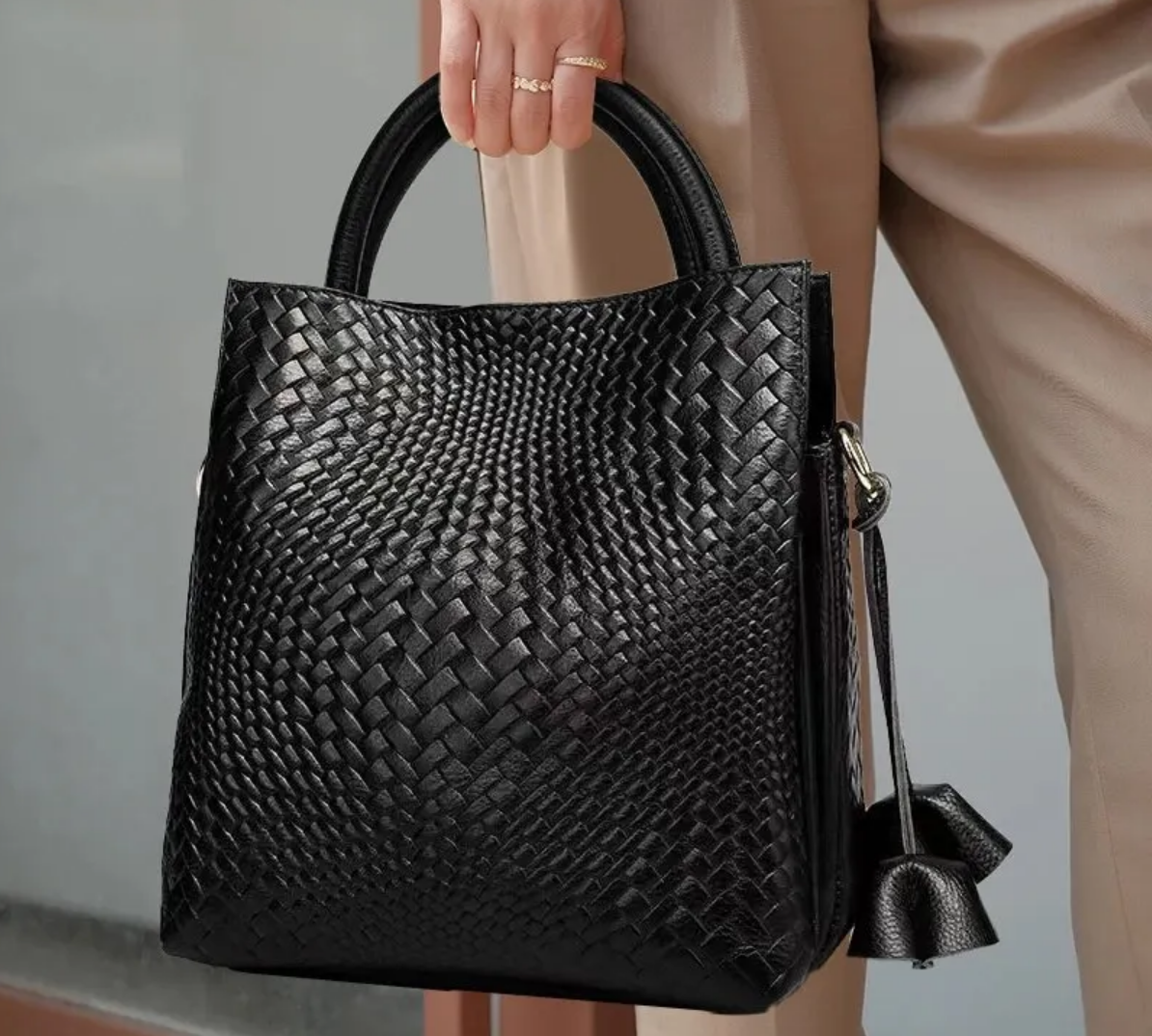 Sac Cabas Luxe Élégant Embrace en Cuir